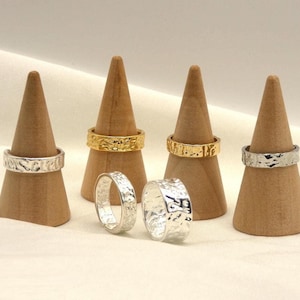 Adjustable women&#39;s hammered ring, gold or silver plated, handmade ring
