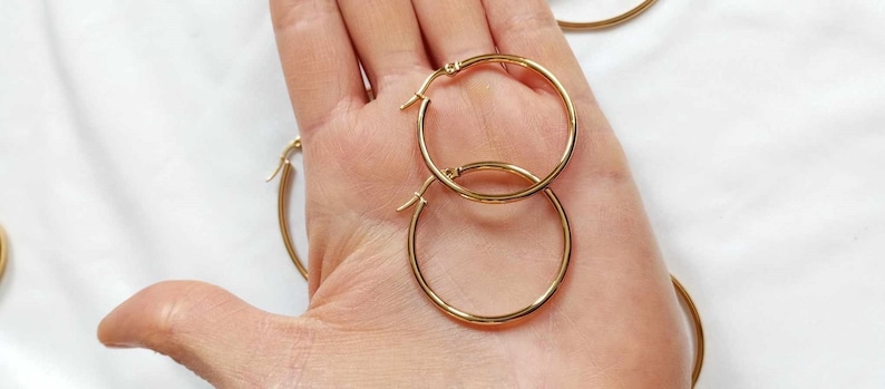 Große, kleine dünne Creolen runde Ringe für Damen aus Edelstahl SILBER oder GOLD Bild 3