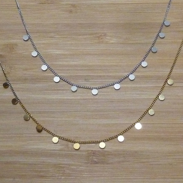 Short necklace, woman with multiple pendants, multiple steel tassels in gold or silver colors