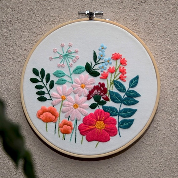 Garden Flowers, Beginner Embroidery Kit, Easy Embroidery Kit for