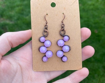 Boucles d'oreilles raisin, violettes. / Boucles d'oreilles Winery / Gros bijoux en pierre naturelle sur le thème du vin / Bijoux en raisin