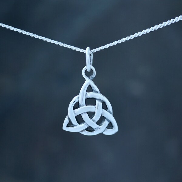 Celtic Trinity Knot-Triquetra Colgante - Anudado Tres Mundos (Medio)- Hallmarked 925 Sterling Silver-Edimburgo, Escocia