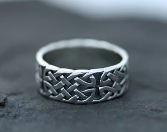 Celtic Knot Band Ring -Antique Double Weave - Celtic Design Scotland - Scottish Jewellery Edinburgh - hallmarked 925 Sterling Silver