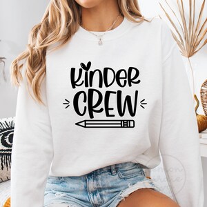 Kinder Crew SVG, Kindergarten Crew Svg, Kindergarten Svg, School Svg, Back to School Svg, Teacher Svg, Shirt Svg, Arquivos Cricut Cut