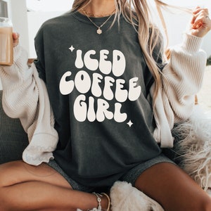 Eiskaffee-Mädchen-Svg Png, Eiskaffee-Svg, Kaffee-Svg, Stempel für Hemden, Eiskaffee-Shirt-Svg, Svg-Designs, Cricut-Svg, Silhouette-Svg