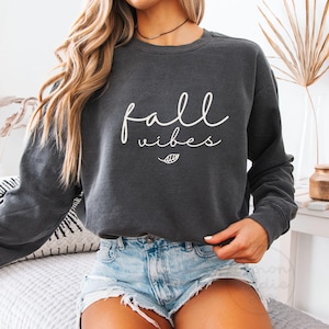Fall Vibes SVG: Herbst Shirt Design (Digitale Datei)