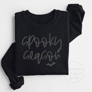 Spooky Season Svg, Halloween Svg, Spooky Svg, Spooky Season Png, Halloween Shirt Svg, Halloween Png, Svg voor shirts, vleermuis Svg