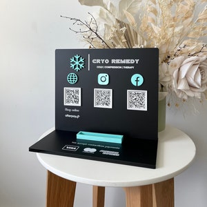 Rectangle 3 QR Code + Cards + Logo Style 1