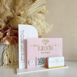 Rectangle Social, Logo, QR + Card Holder