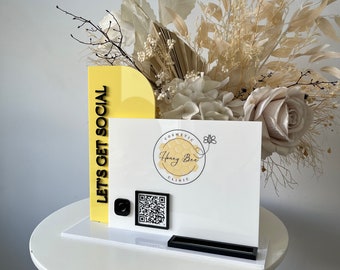 Rectangle Social, Logo, QR + Card Holder