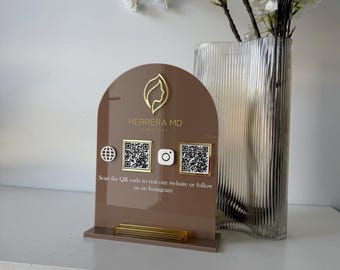 Wall Logo, 2 QR’s and Card Holder Arch