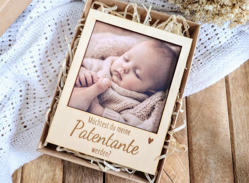 Patentante oder Patenonkel fragen – Geschenkbox mit Holzrahmen zur Patenanfrage – besondere Geschenkidee imagem 2