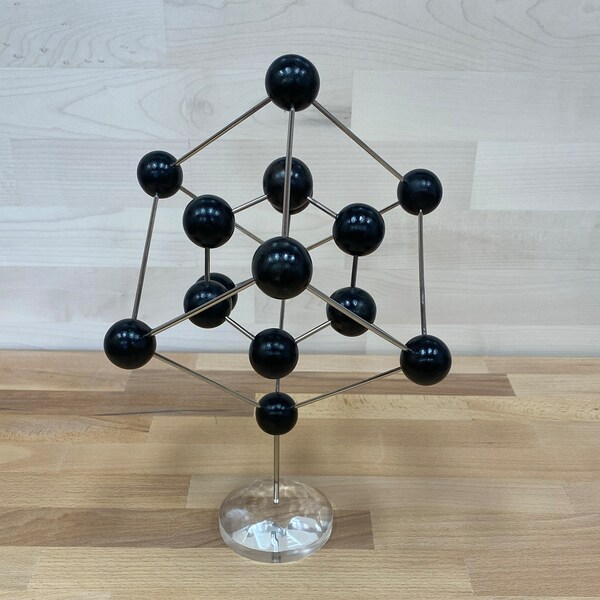 Diamond Cubic Molecule Model - 18 Carbon atoms