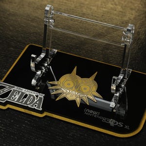 Supporto in acrilico per la console portatile NEW Nintendo 3DS XL Majora's Mask