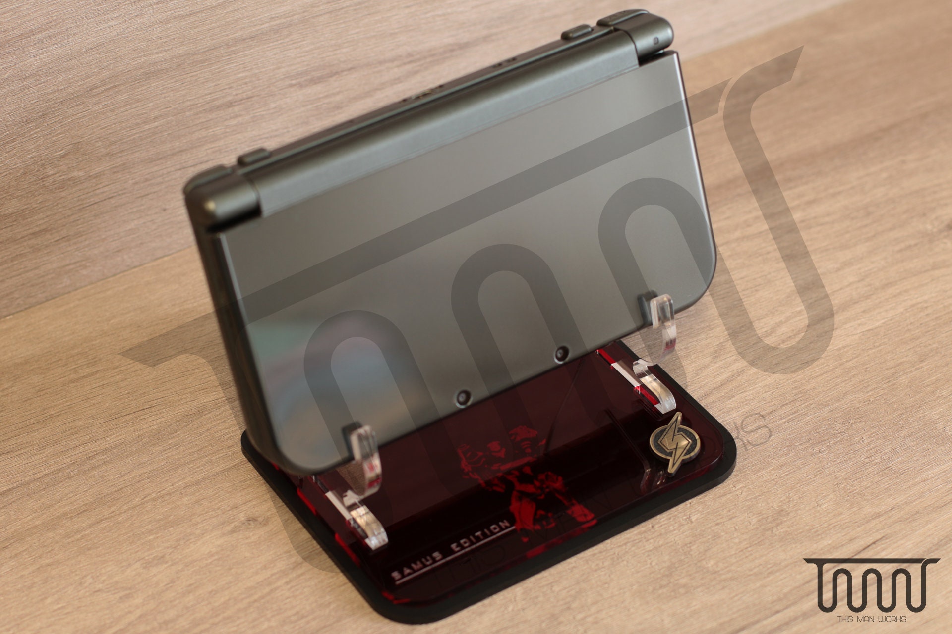 NEW Nintendo 3DS XL Samus Edition Metroid Acrylic Handheld Console Display  Stand 