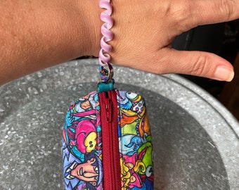 itty bitty boxy bolsa