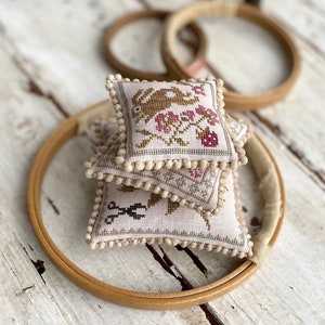 PDF File * A Walk Through the Garden Pinkeep Stack Pattern