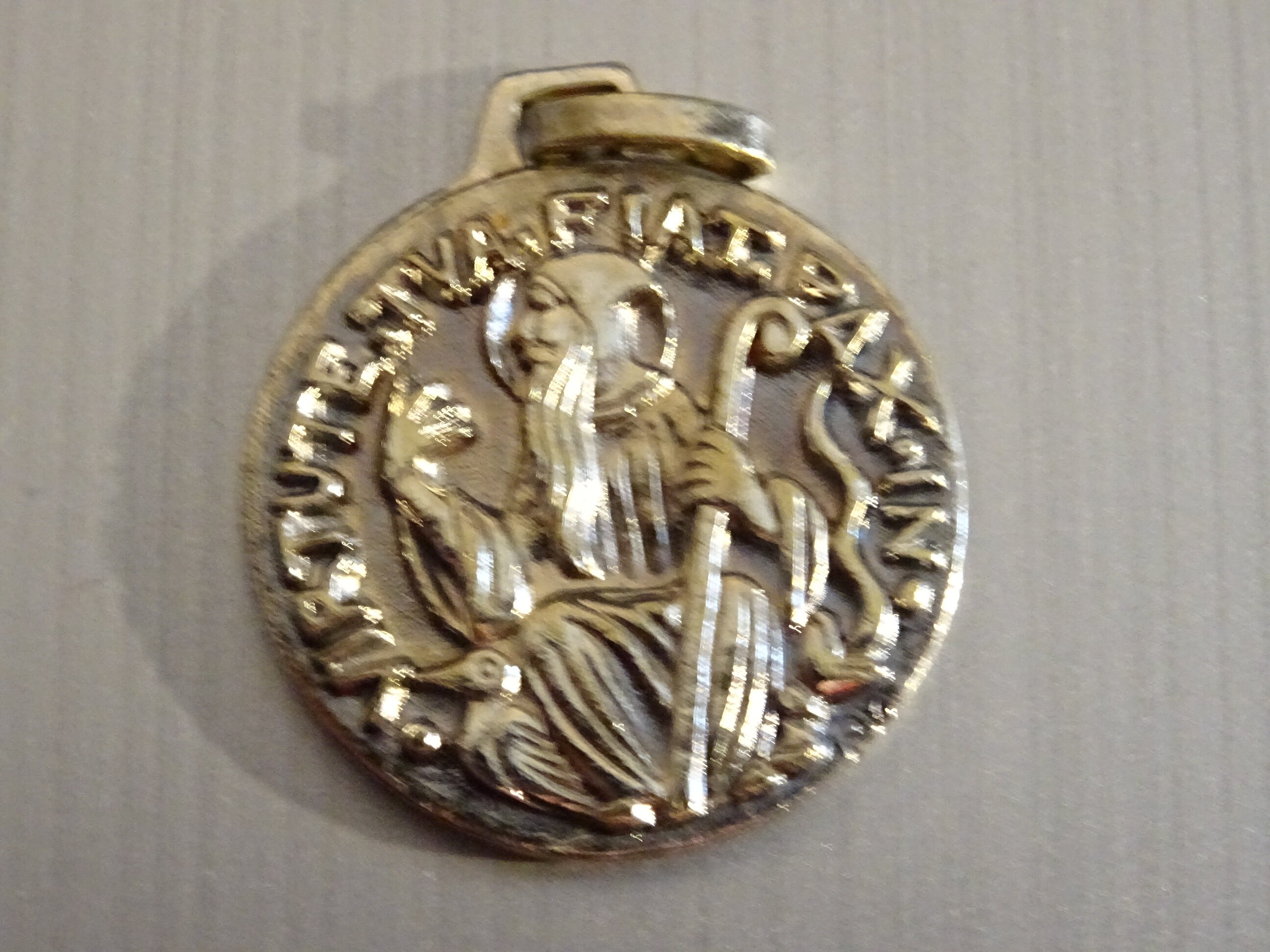 Que La Paix Soit Votre Force Latine. Virtute Tva Fiat Pax . Antique Religieux Français Pendentif Méd