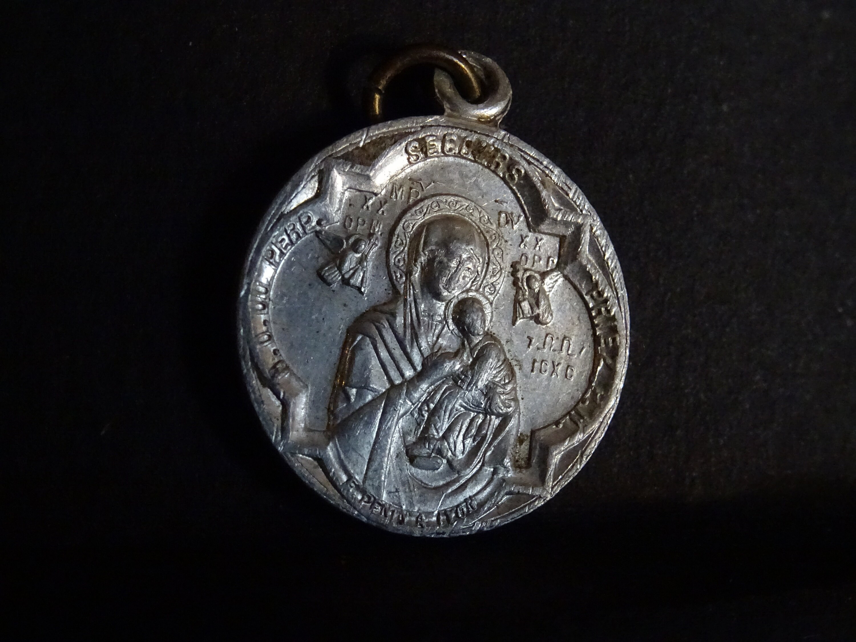 Sainte Vierge Marie avec Couronne Des Anges d'aide Perpétuelle. Médaillon Medal Medaille Religious V