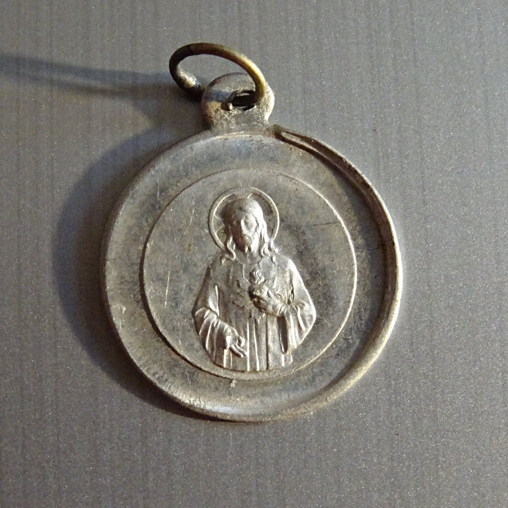 Dame Carmel. Médaille Vintage Médaillon Pendentif Holy Charm B 958