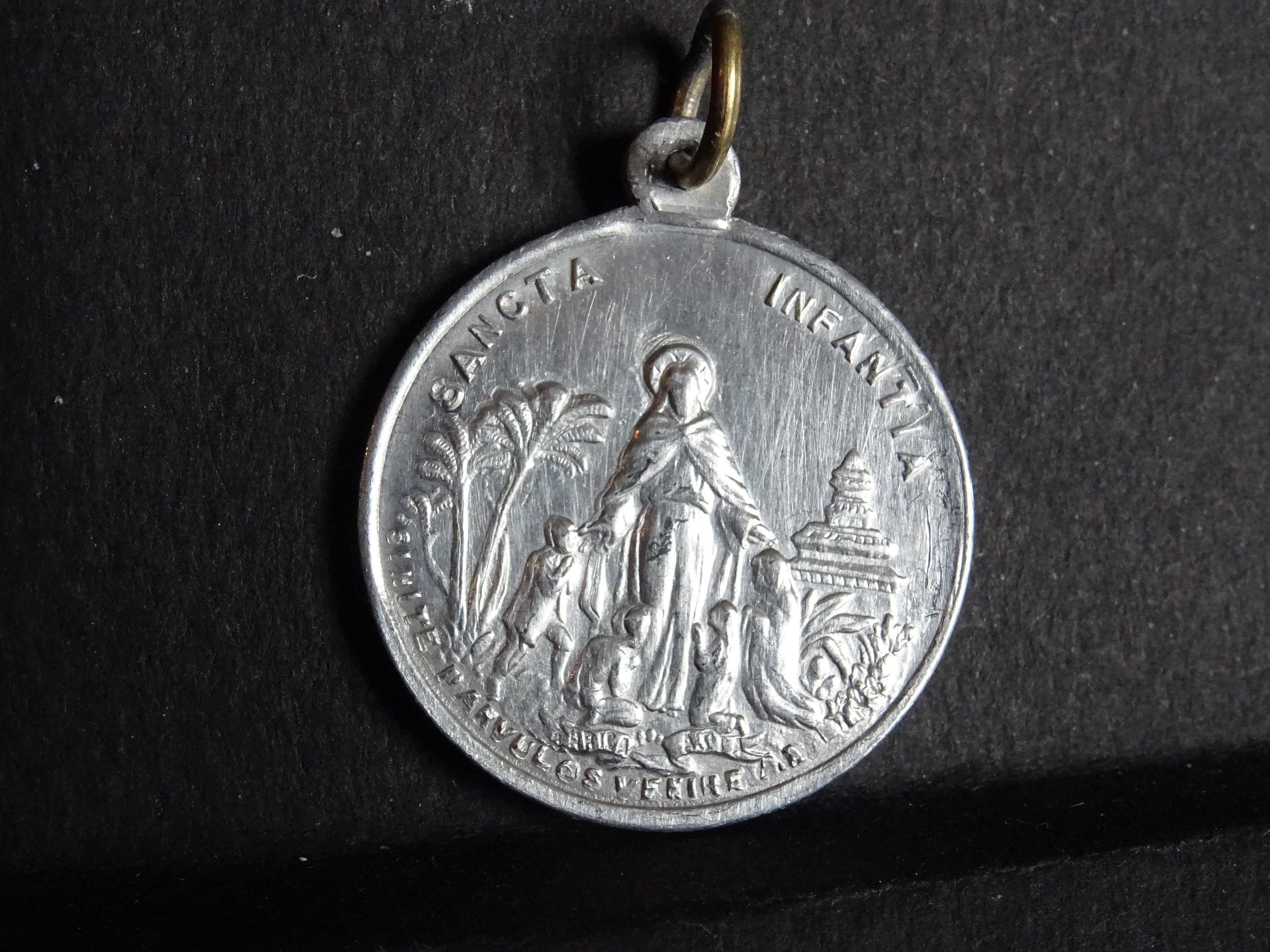 Sancta Infantia Medaille Médaille 2, 8 cm Aluminium