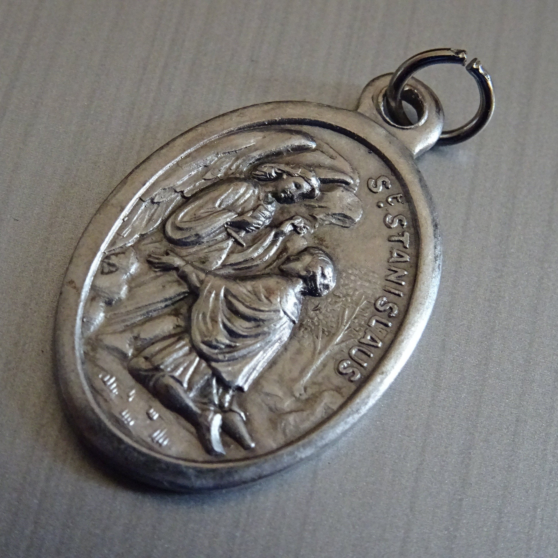 Saint Stanislas Patron de La Pologne, Médaille d'argent Médaille Pendente Saint Charme D 133