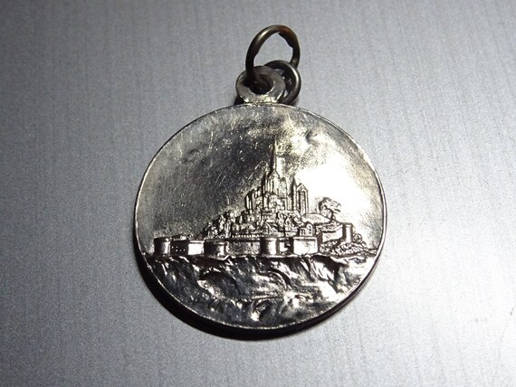 St michael paratrooper pendant deals