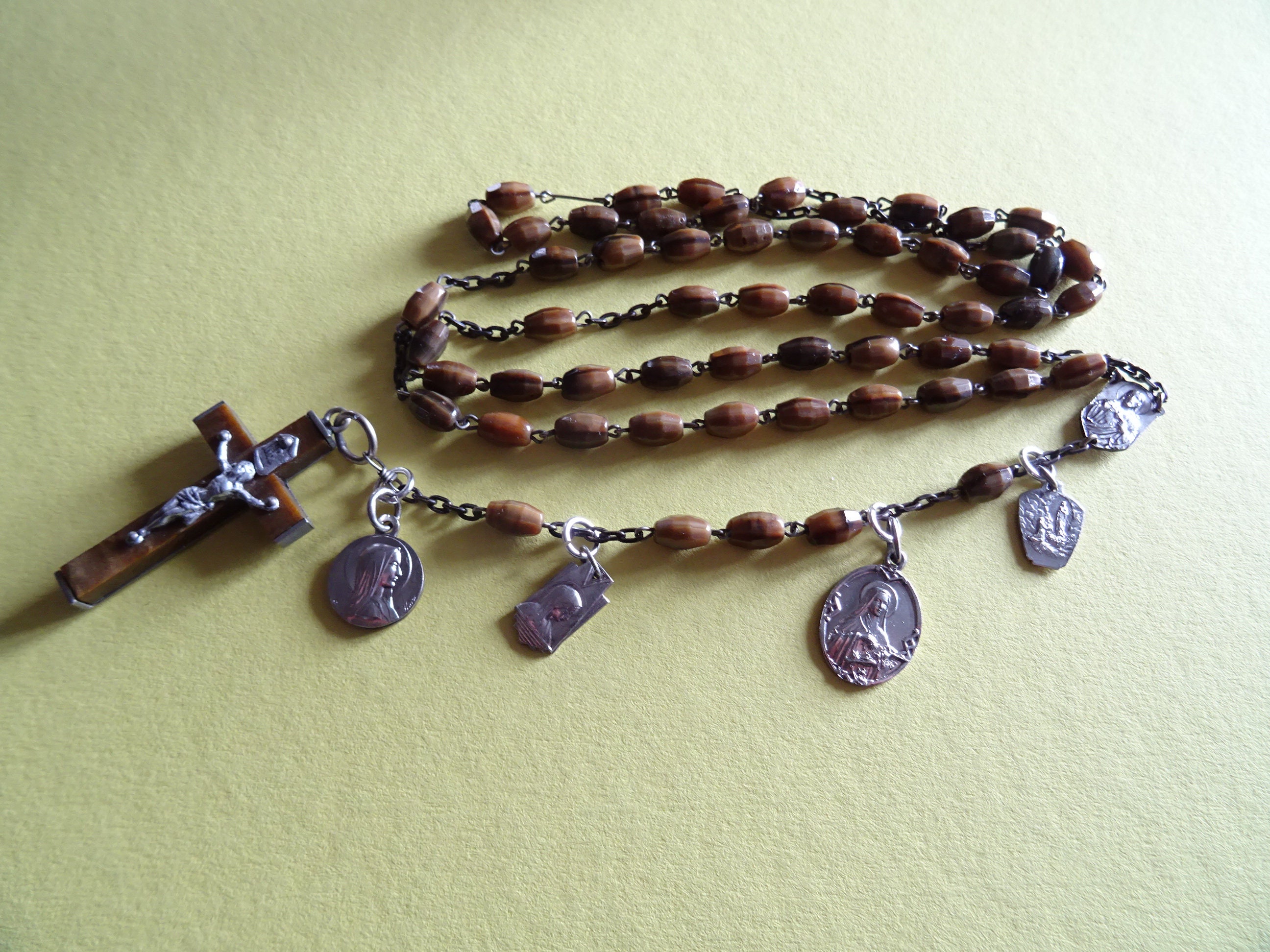 Français Chapelet Antique Marie et Perles de Pierre. Médaillons Supplémentaires Croix en Bois B 272