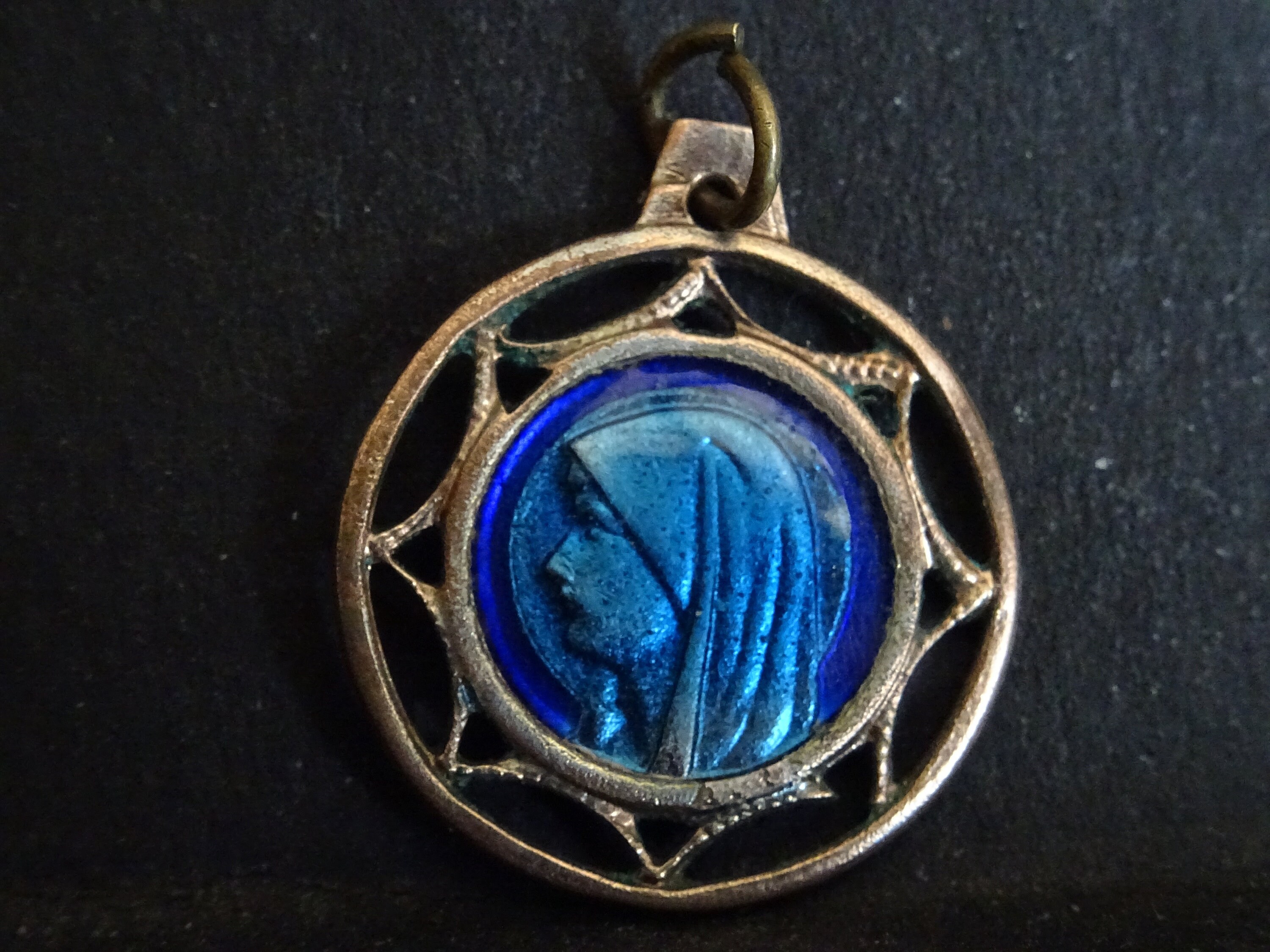 Vintage Français Vierge Marie Or Couleur Émail Bleu, Pendentif, Lourdes, Catholique, Religieuse Méda