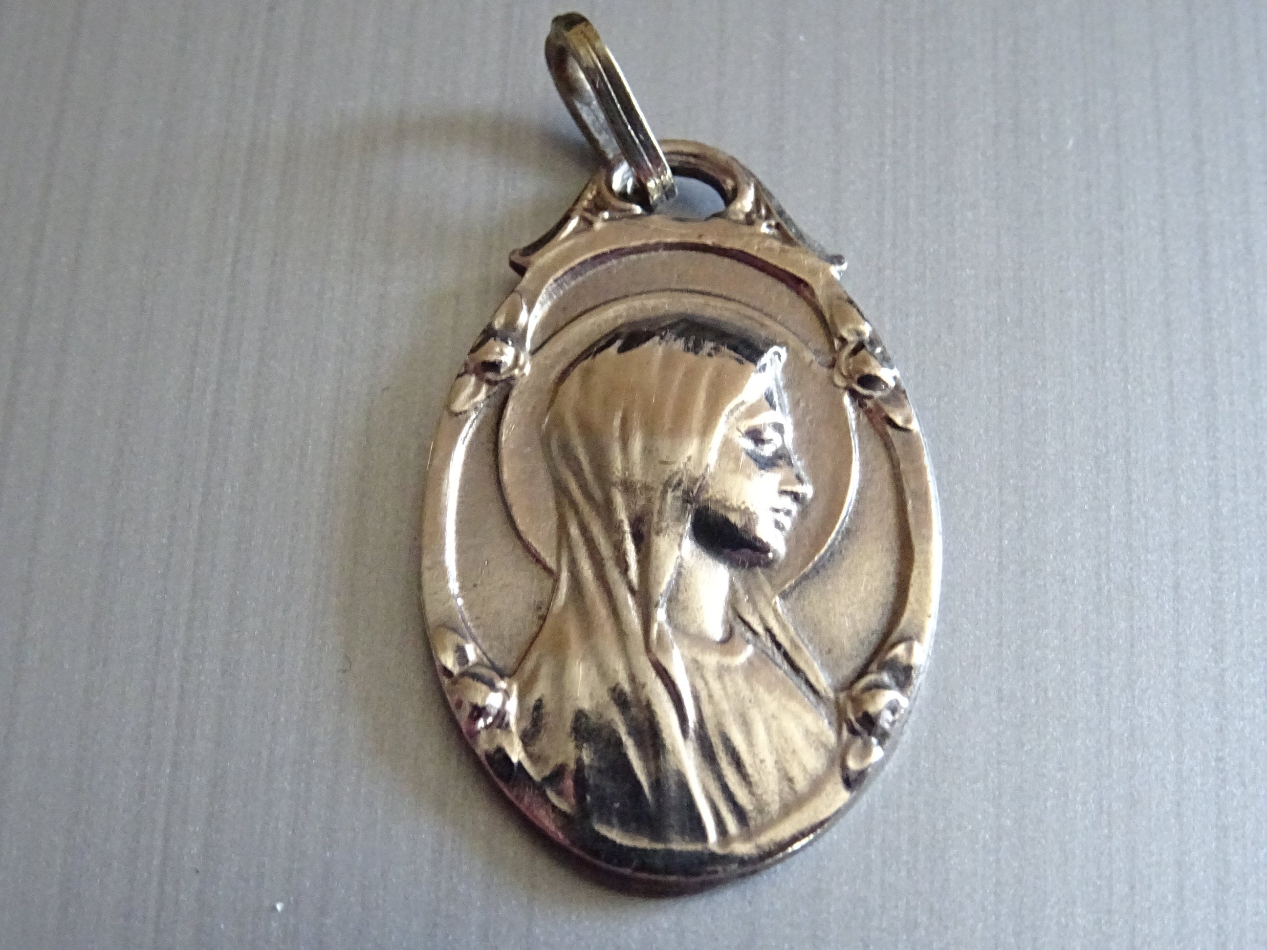 Mary Roses Art Nouveau . Médaille Du Saint Charme Pendentif Médaille Médaillon B 6