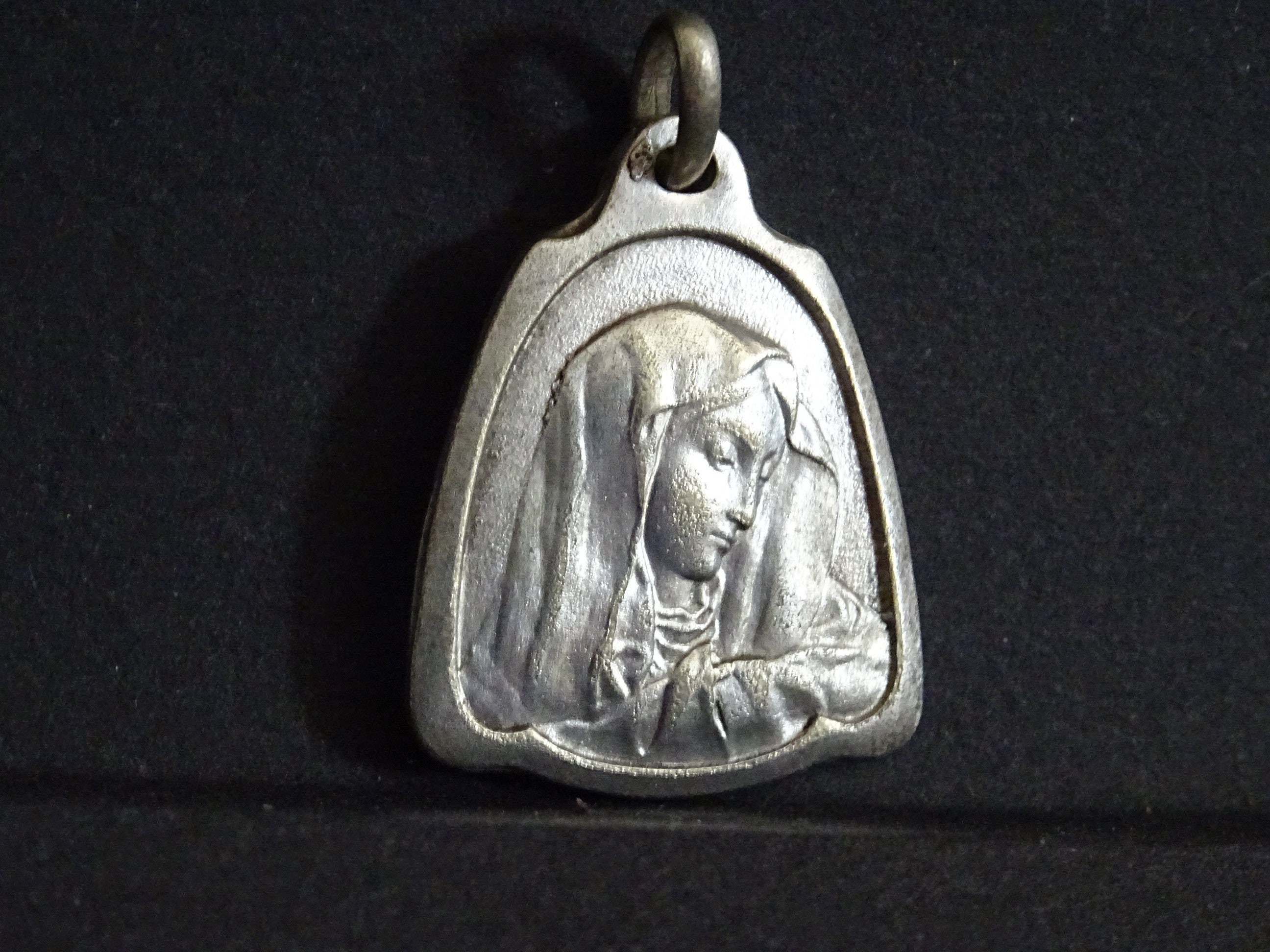 Notre-Dame Des Douleurs. Médaille Pendente Médaillon Medaille Saint Charme P 582