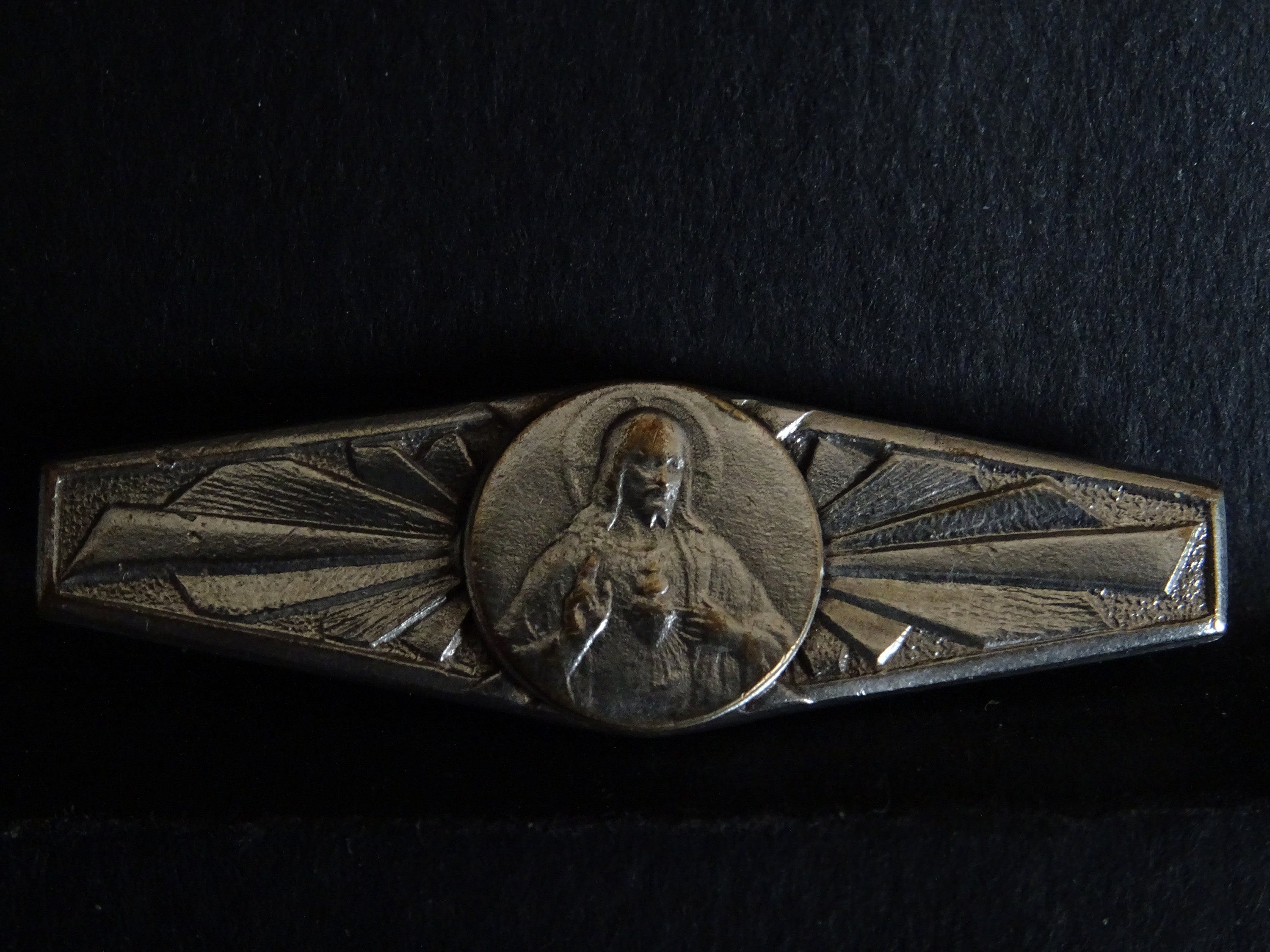 Jésus Sacred Heart Medal Religious Pin, Broche, Insigne