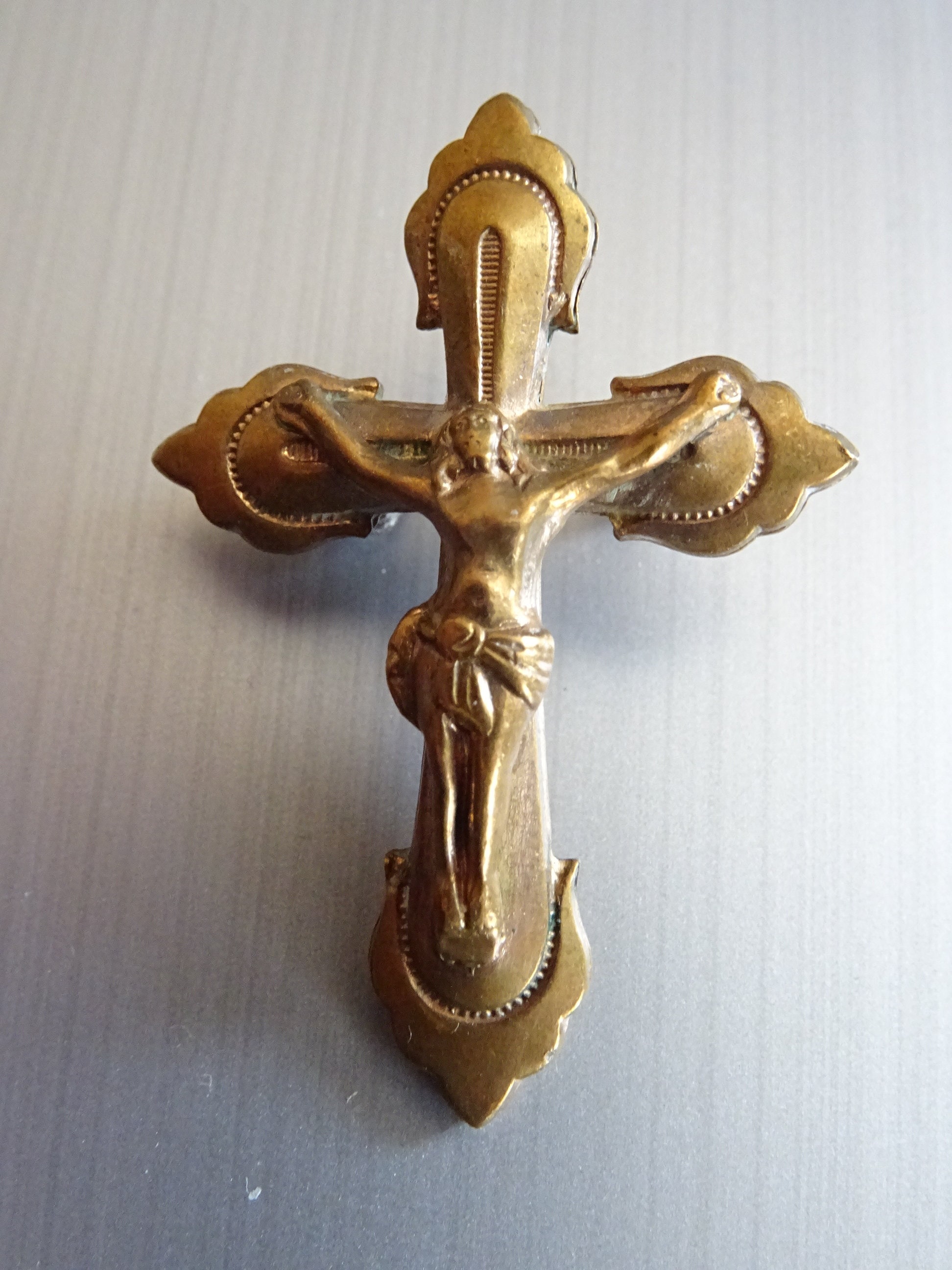Croix de Broche Vintage France Crucifix Religieux Catholique P 702