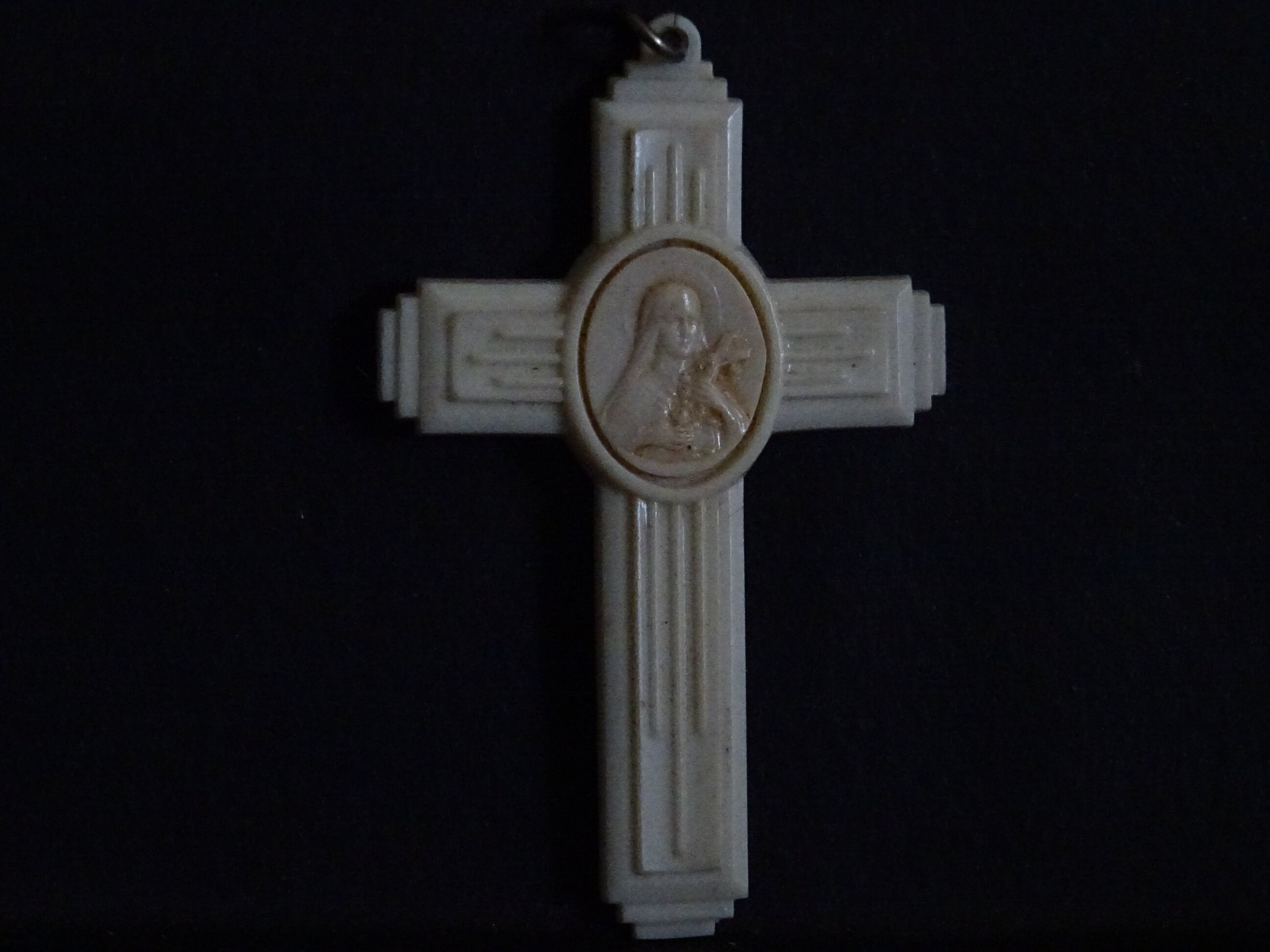 Sainte Thérèse sur Croix Blanche Français Médaille Medaille Crucifix Pendente 6, 1 X 3, 8 cm P 539