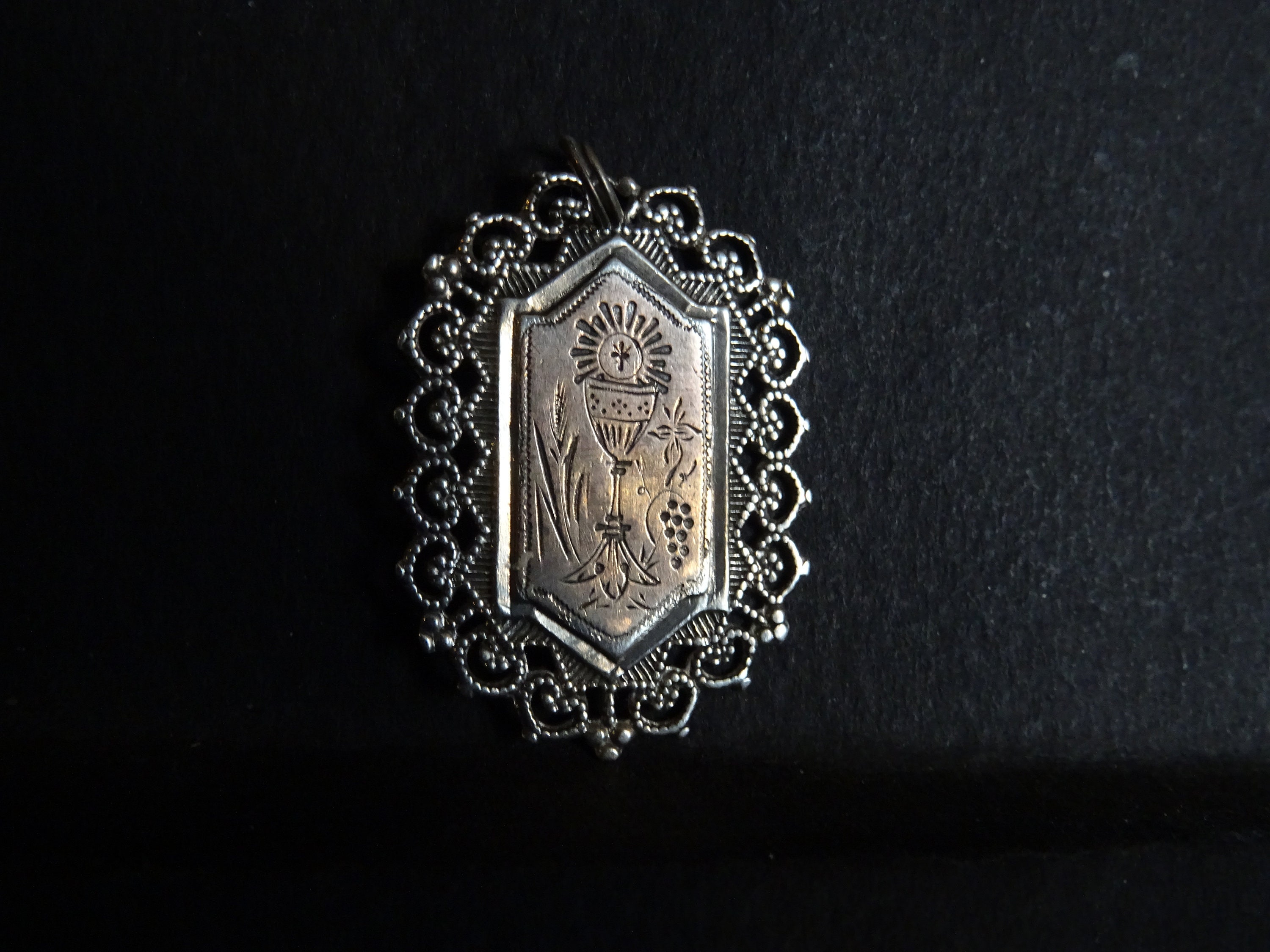 Saint Calice de La Sainte Communion Médaillon d'argent Pendent Medaille Holy Charm
