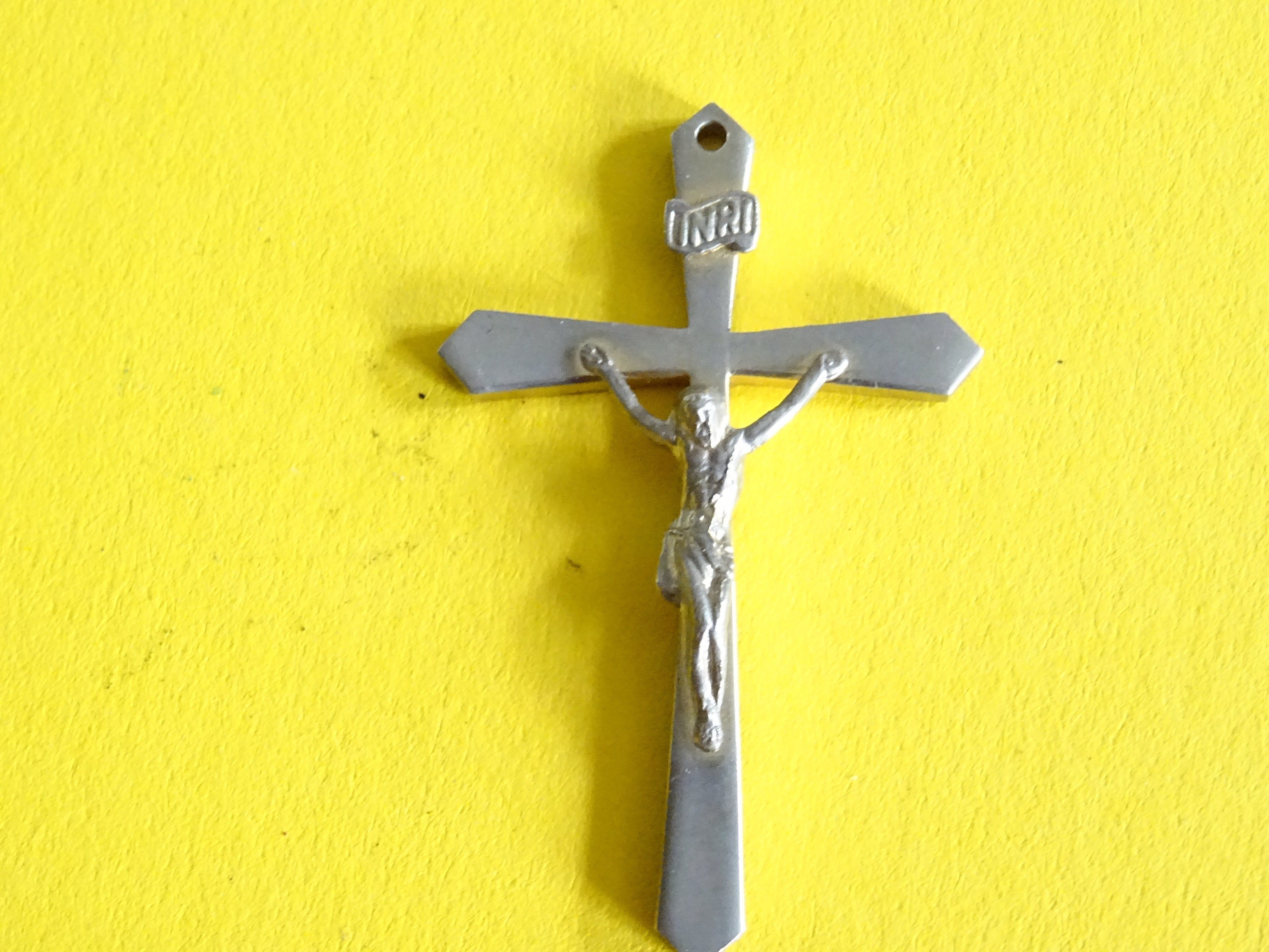 Vintage Crucifix Croix Médaille Médaillon Holy Charm Pendent P 91