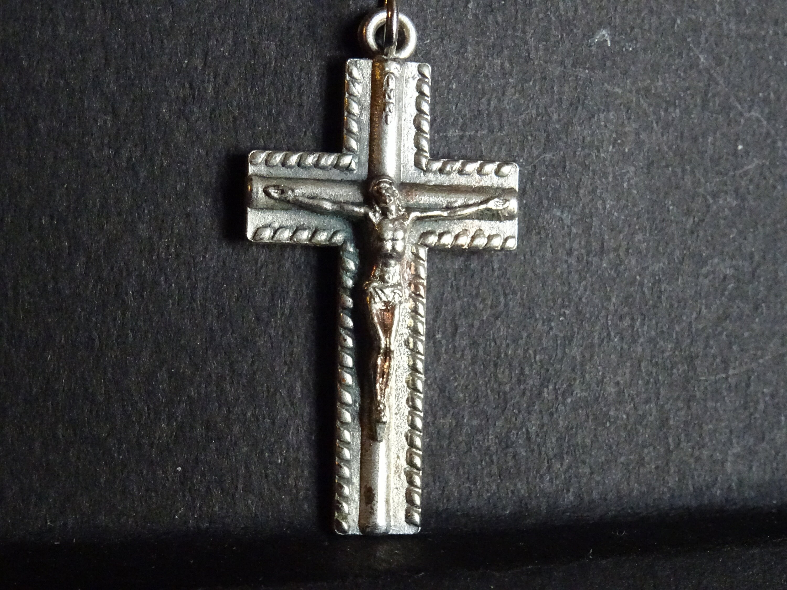 Crucifix Croix Medaille Italien 4, 0 X 2, 1 cm
