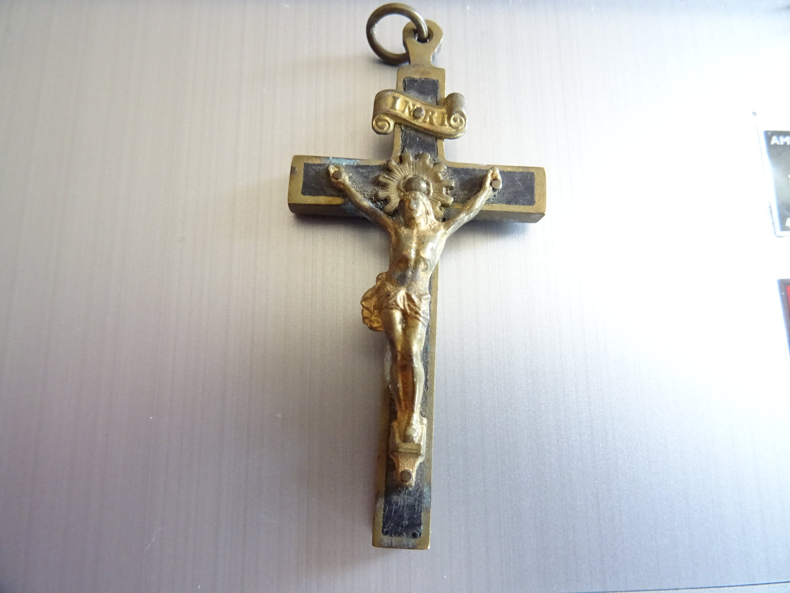 Croix Laiton Grand Millésime France Médaille Religieuse Pendentif Catholique Crucifix P 705