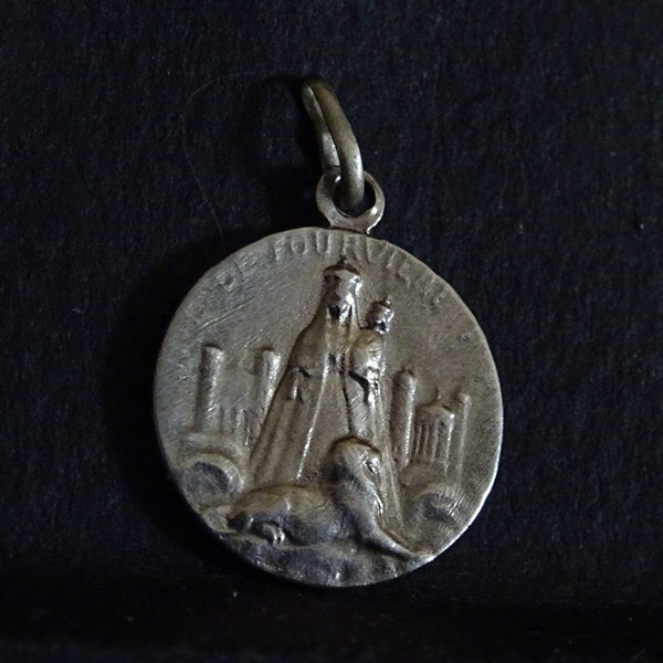 Unsere Liebe Frau N. D. de Fourviere. Jungfrau Maria. Pendent Medaille Heiliger Charme P 559