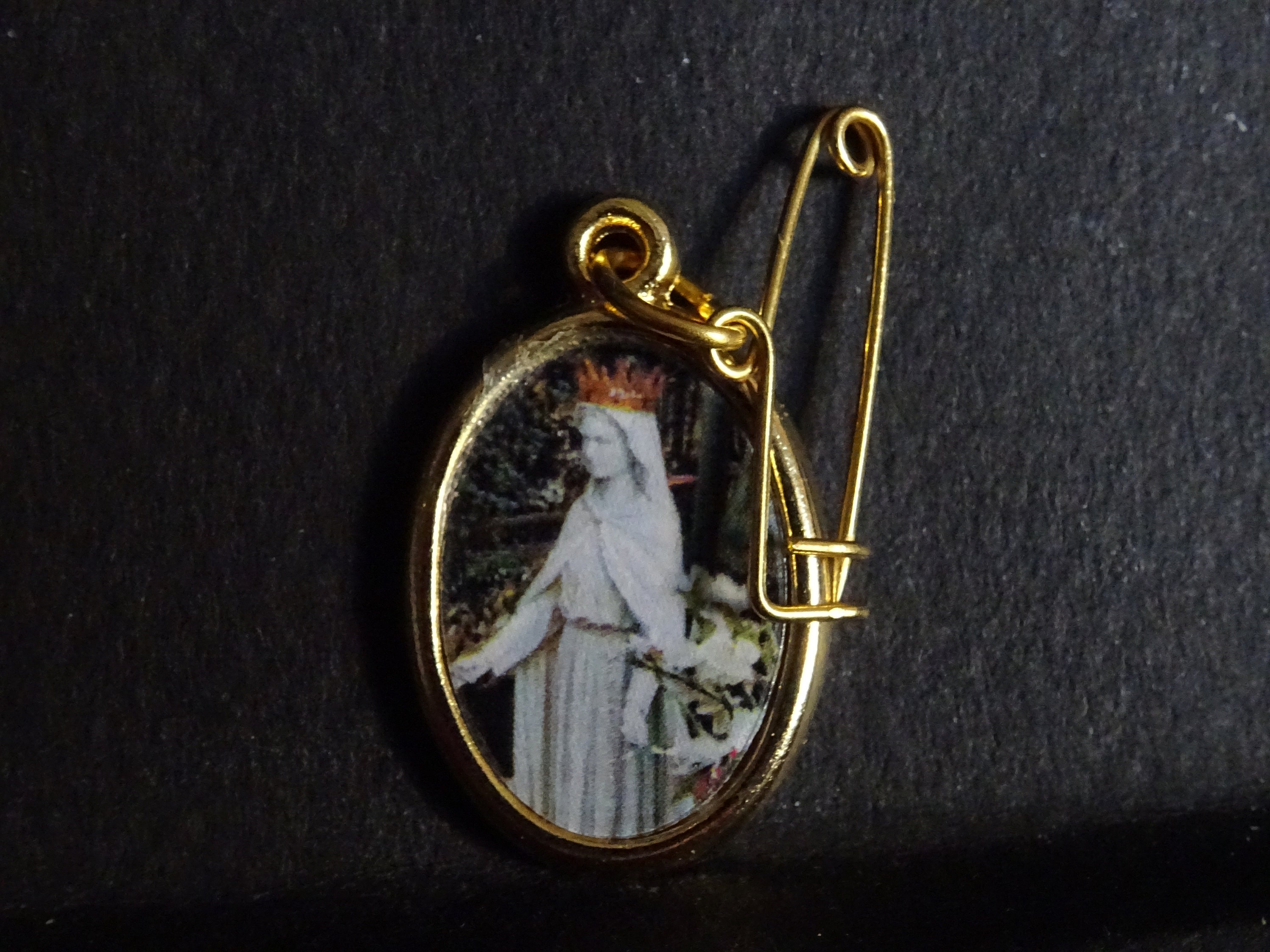 Magnifique Sanctuaire de La Madonna Delle Rose Médaille Religieuse Photo Brooch Pendentif Médaillon 