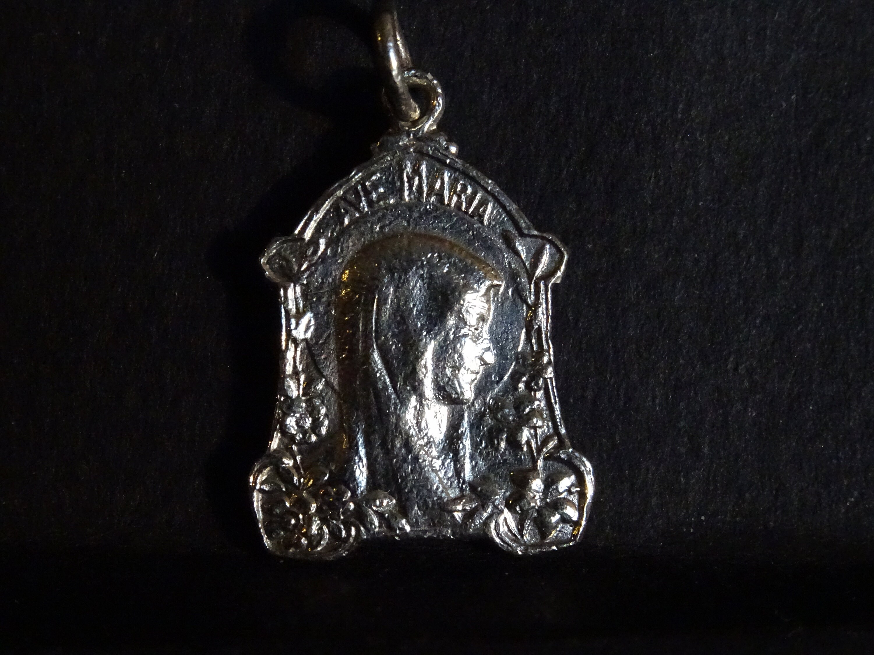 Ave Maria Art Dec Médaille Religieuse Pendentif en Argent Antique Saint Médaillon de Charme