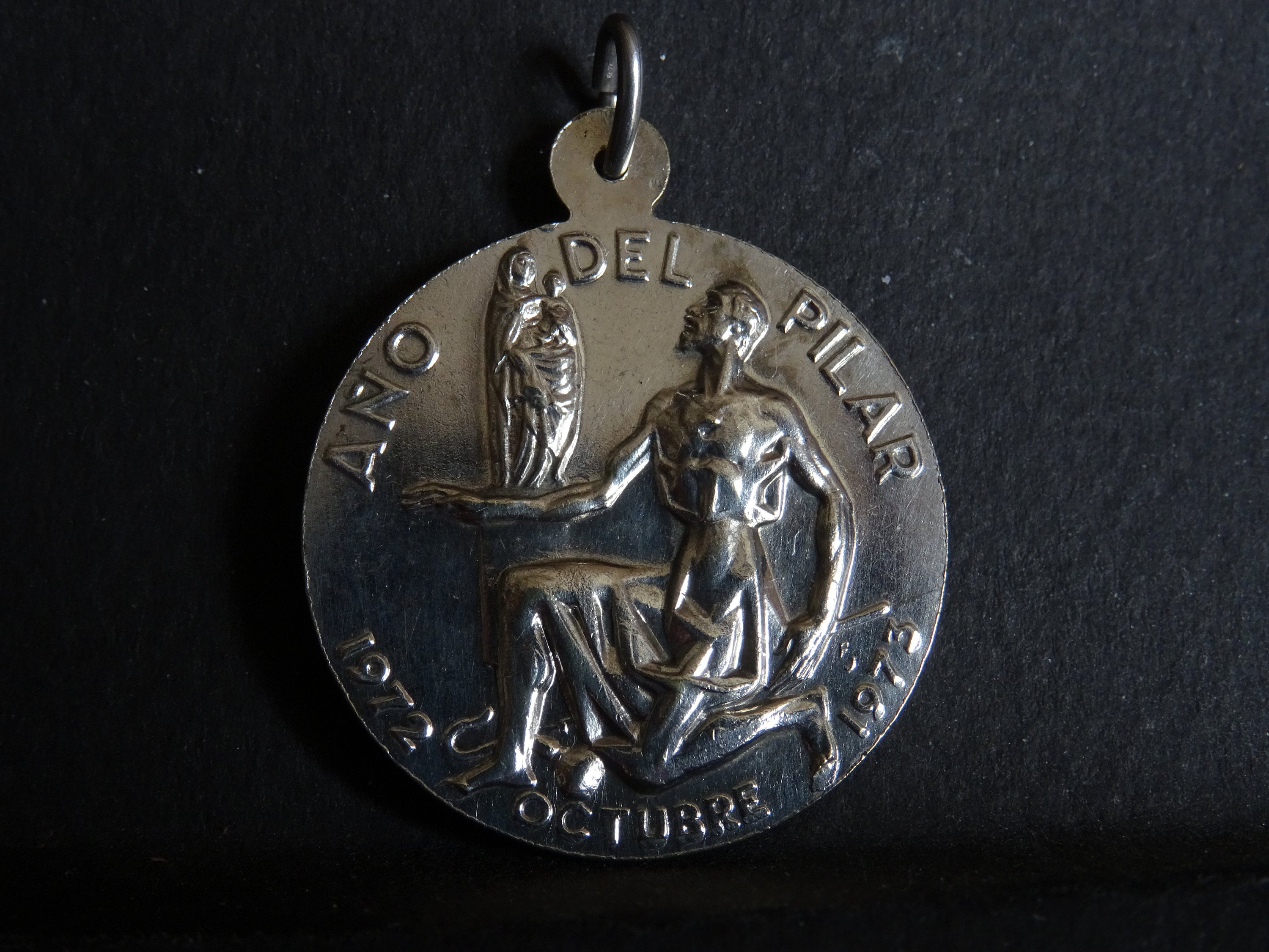Année Du Pilar 1972 - 1973 Basilique Del Médaillon d'argent Pendent Medaille Holy Charm