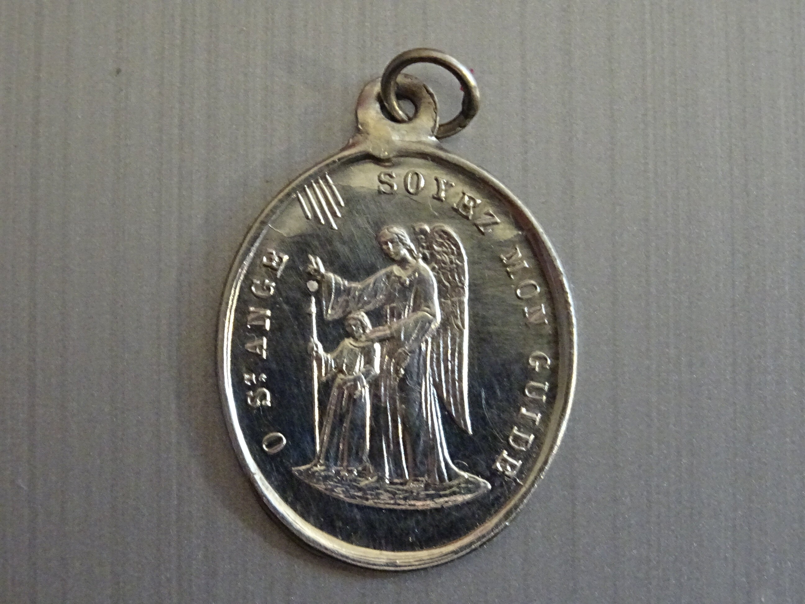 Saint Ange Gaurdien Ange. Saint-Vinvent. Vintage Religieux Français Pendentif Médaillon Saint Charme