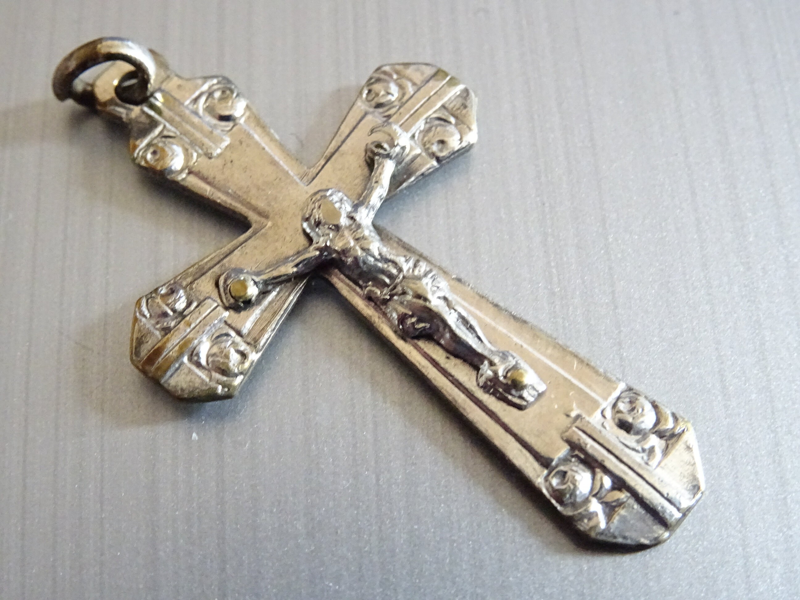 Français, Antique Style Celtique Religieux Médaille de Croix Médaillon Pendente Medaille Saint Charm