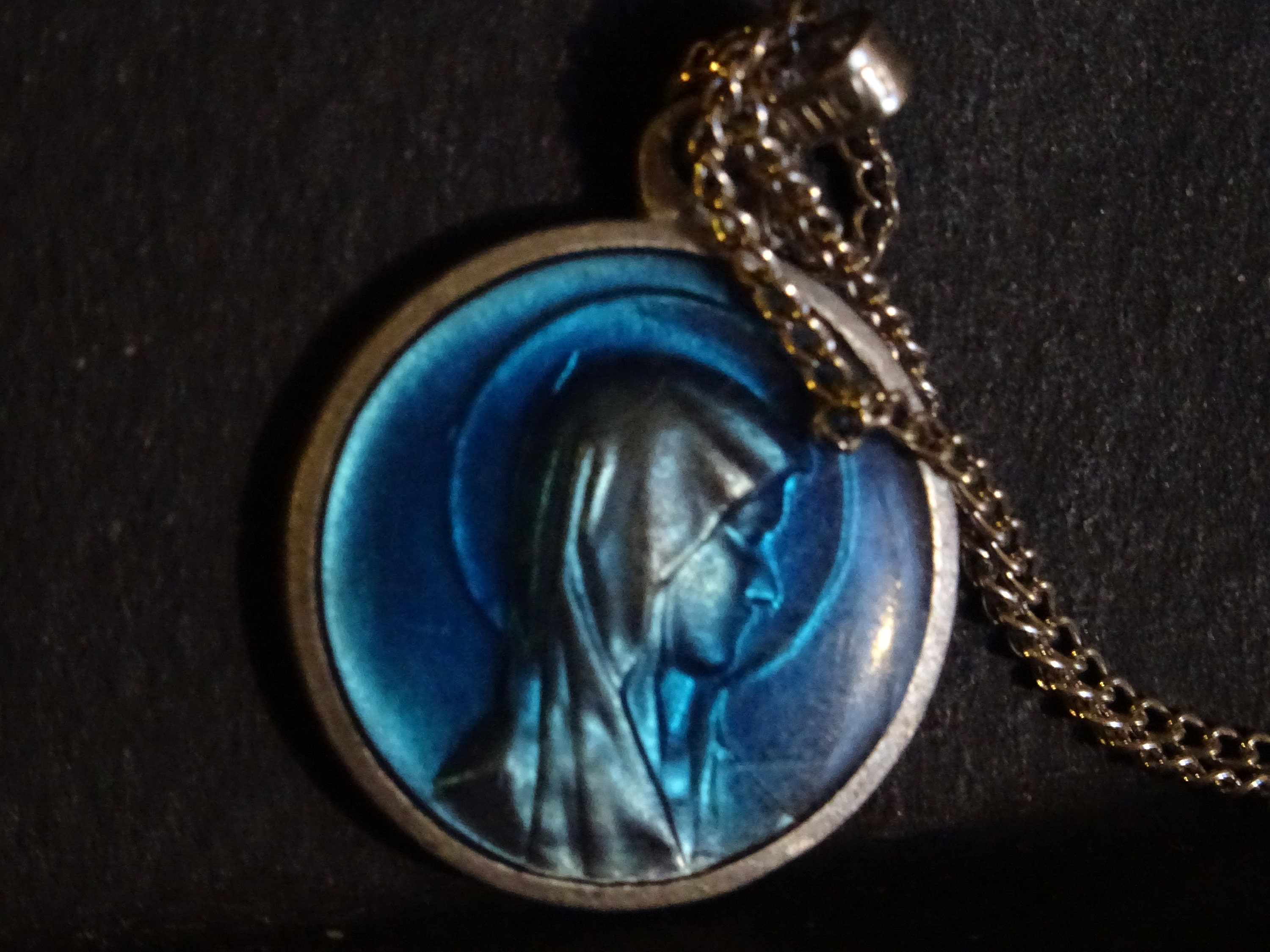 Mary Enamel Blue Vintage Français Pendentif et Chaîne Holy Charm Medallion Medal Medaille