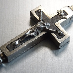 Roma Catacombs Italy Black Wood  Relic Cross Crucifix Opens Screw Religious Pendant Medallion Holy Charm BB 989