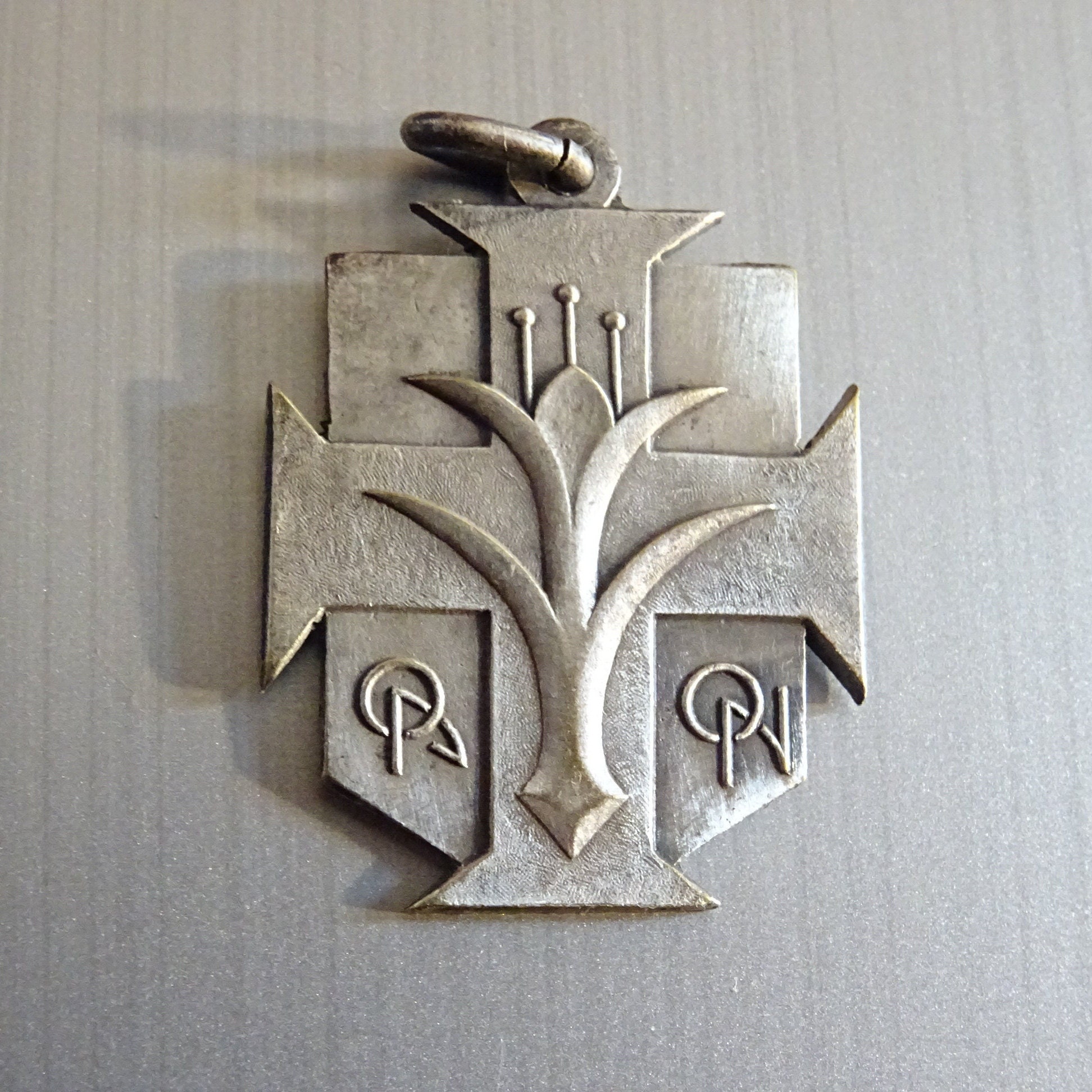 Ordre Du Christ Croix avec Un Lys. Alix Le Clerc 1576 - 1976 Patronne de L'éducation Des Filles. Méd