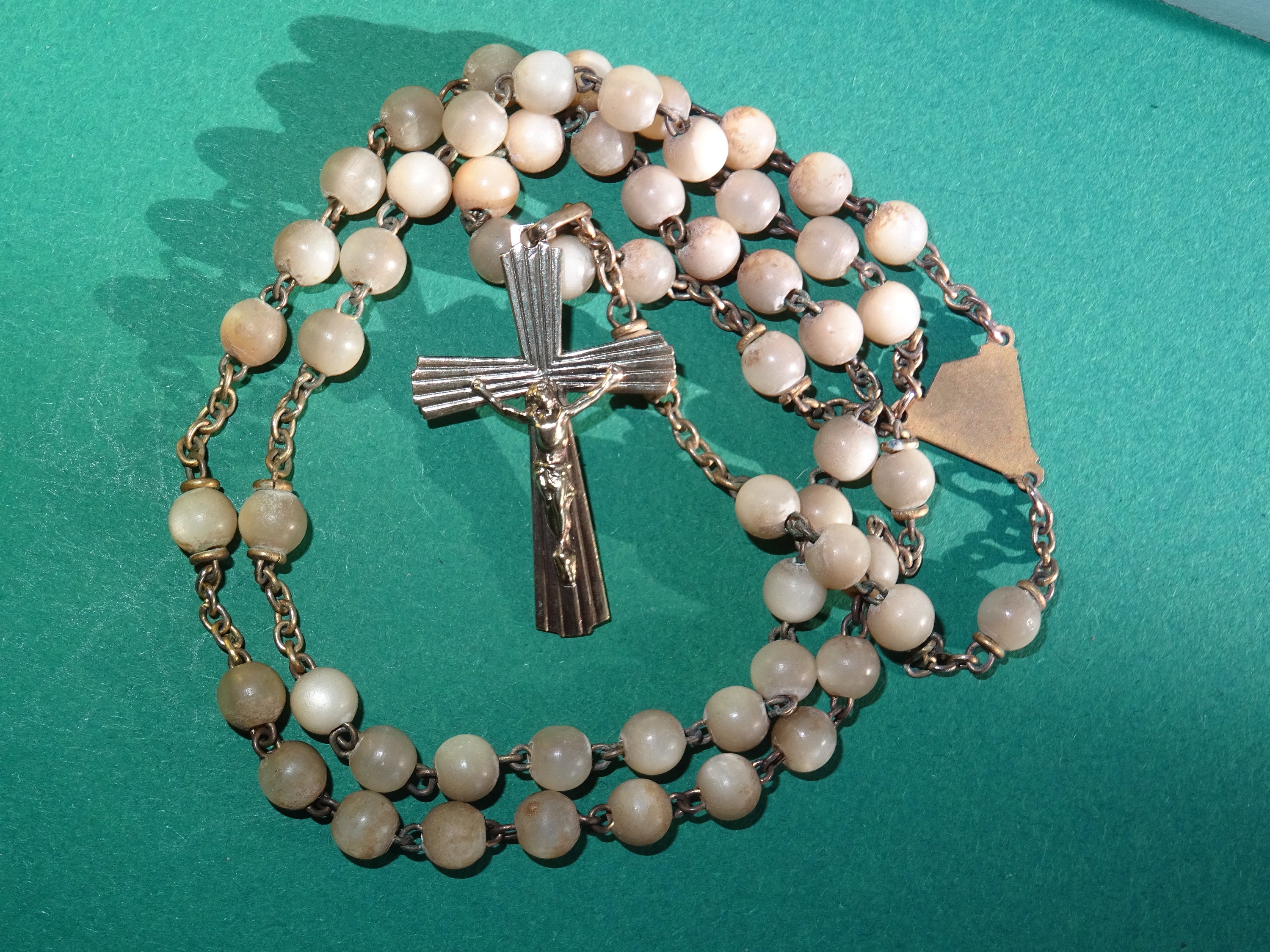 Vintage Chapelet Rosaire Mary Brass Médaille Medaille Shell Perles
