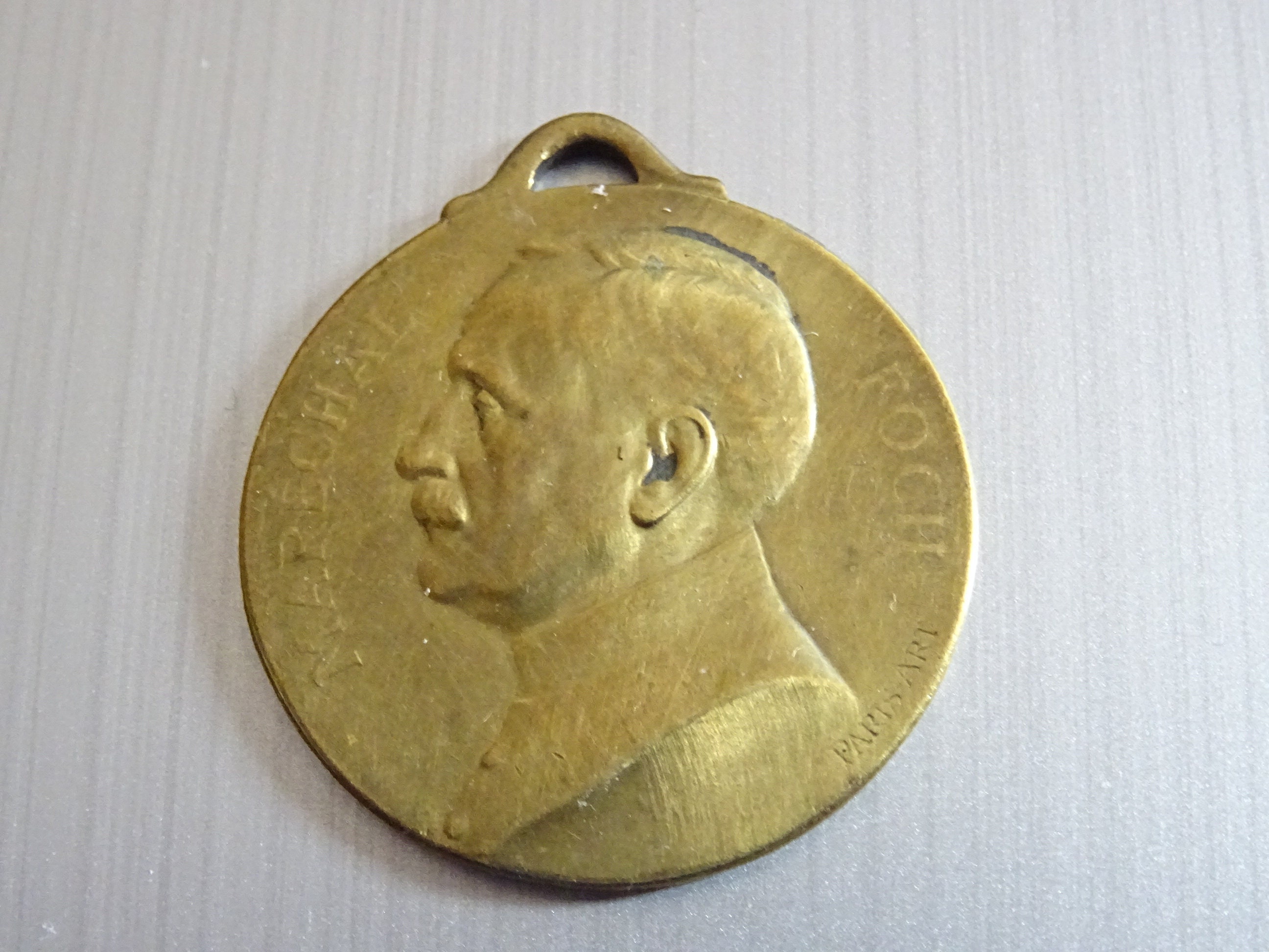 1918 Foch Commandant en Ches Des Armées Alliees France, Médaille Médaillon Pendente Saint Charme B 2