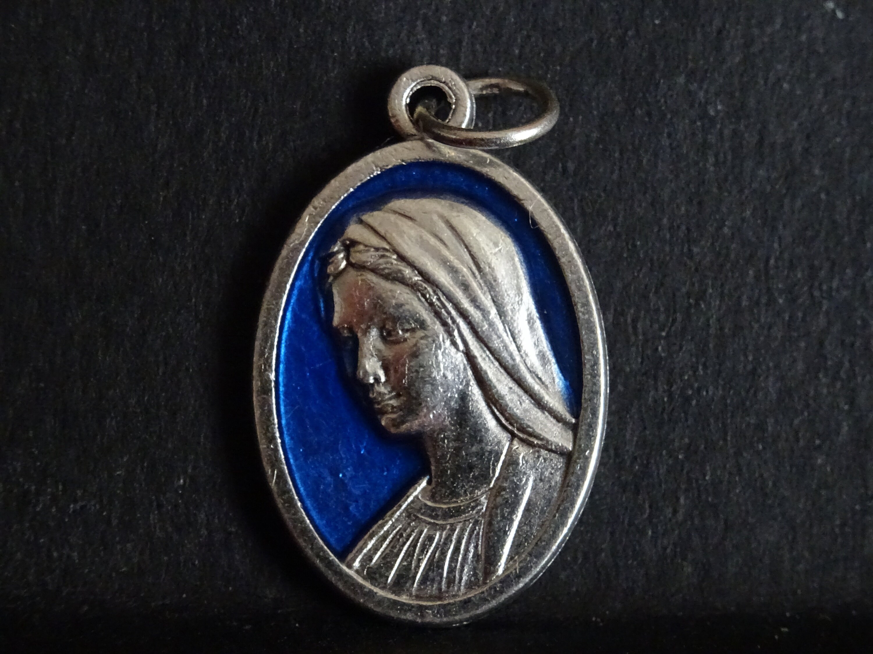 Notre-Dame de Medugorje Reine La Paix Médaillon Enamel Blue Religious Pendentif